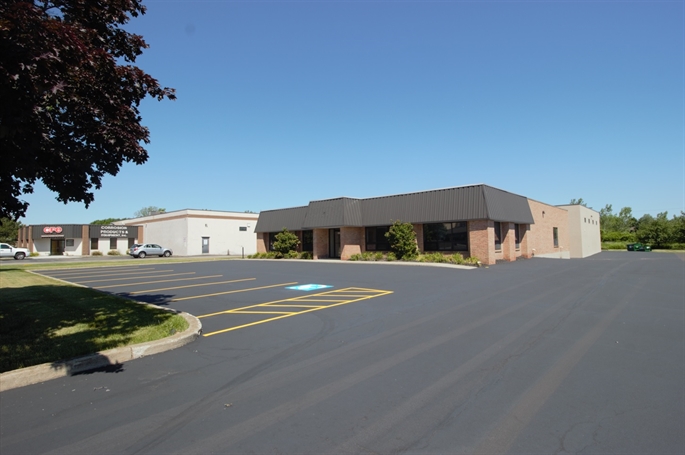 100 Elmgrove Park, Gates
